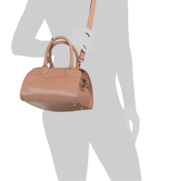 Elegant Tan Leather Handbag - Picture 2 of 7